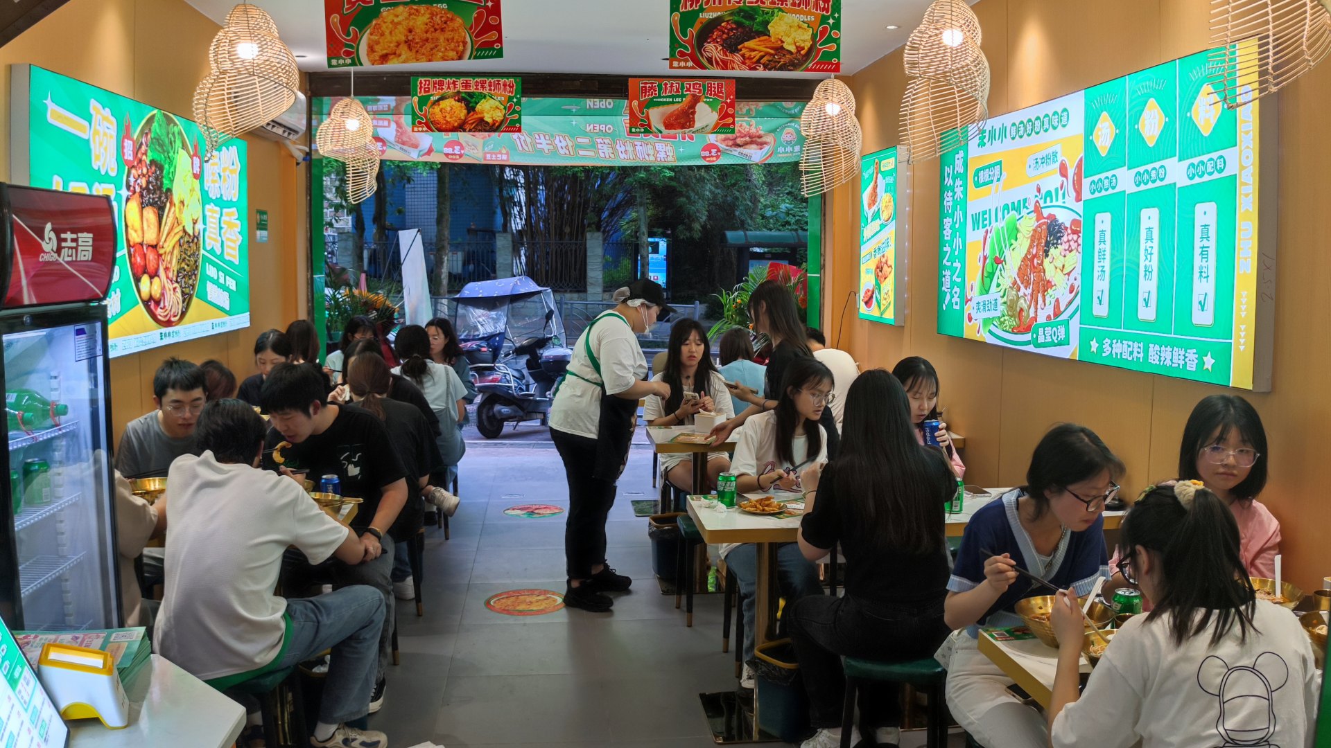 开螺蛳粉加盟店，朱小小螺蛳粉为加盟做出了哪些保障？